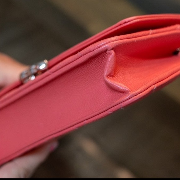 CHANEL WALLET ON CHAIN WOC LIKE NEW - Picture 6 of 8